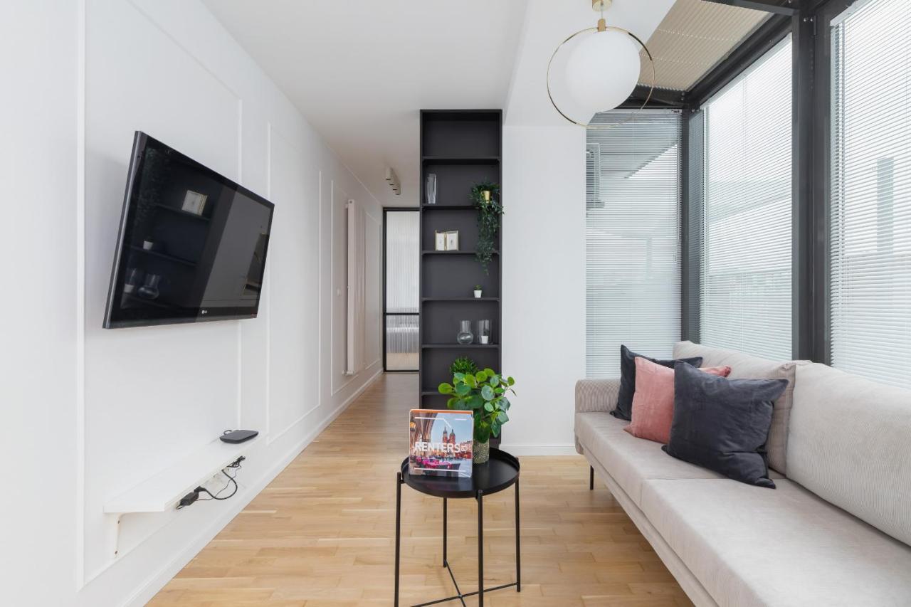 Politechnika Krakowska Apartment By Renters Prestige Exteriör bild