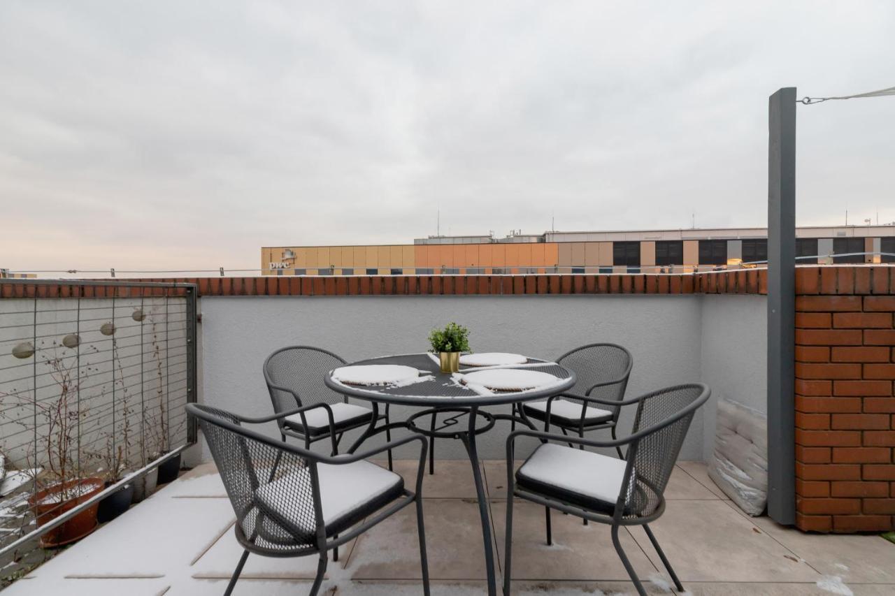 Politechnika Krakowska Apartment By Renters Prestige Exteriör bild